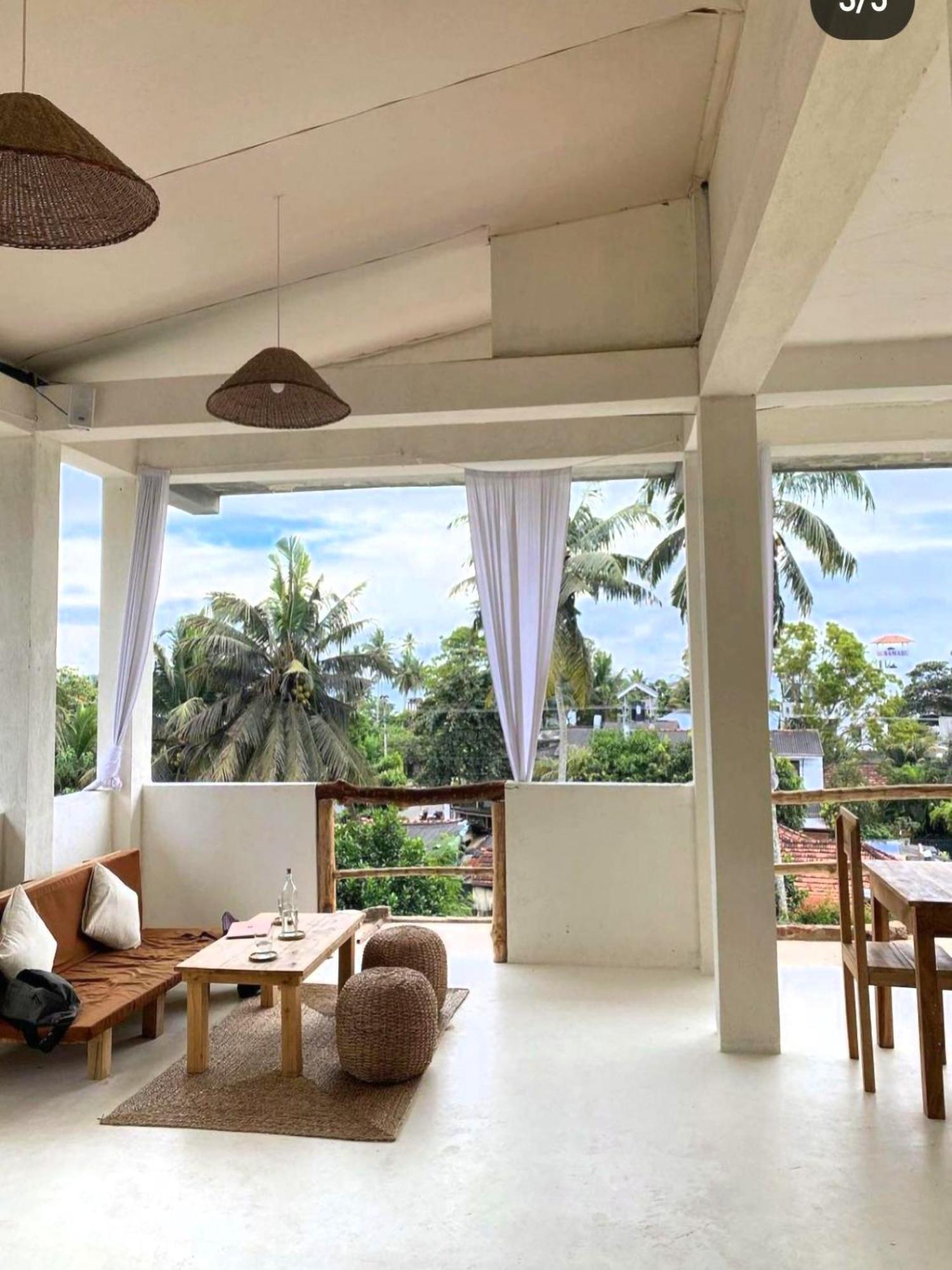 Ocean Bay Surf Resort Weligama Exterior photo