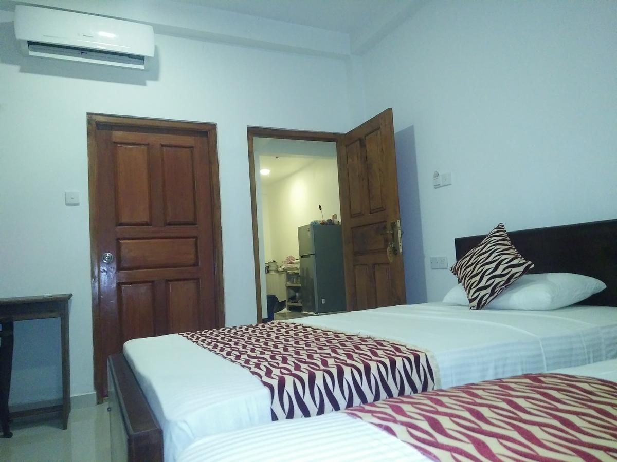 Ocean Bay Surf Resort Weligama Exterior photo