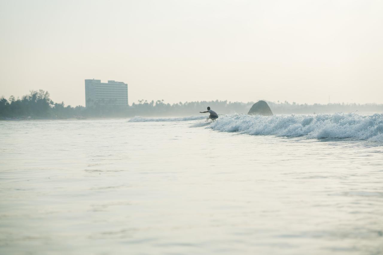 Ocean Bay Surf Resort Weligama Exterior photo