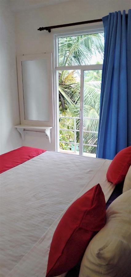 Ocean Bay Surf Resort Weligama Exterior photo